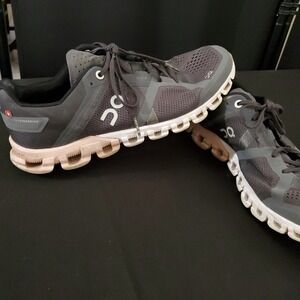 On Cloud Women's Rock Rose Running Shoes Sz 8 Grey Black Sports Sneakers